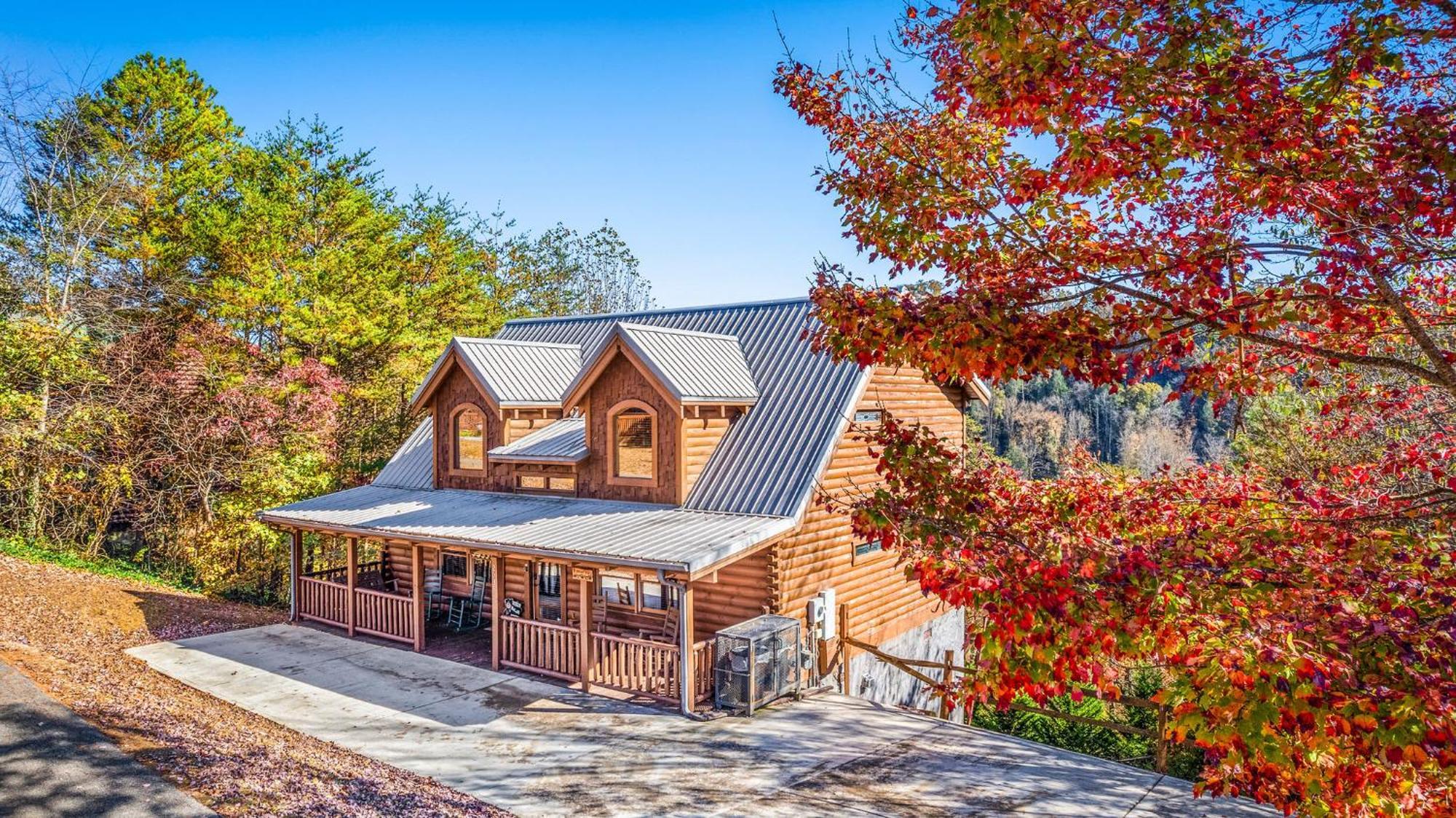 Bearfoot Pines - True Log Cabin - Wi-Fi, Hot Tub, Fishing, Deck With Views! - Mins To Pf Sevierville Extérieur photo