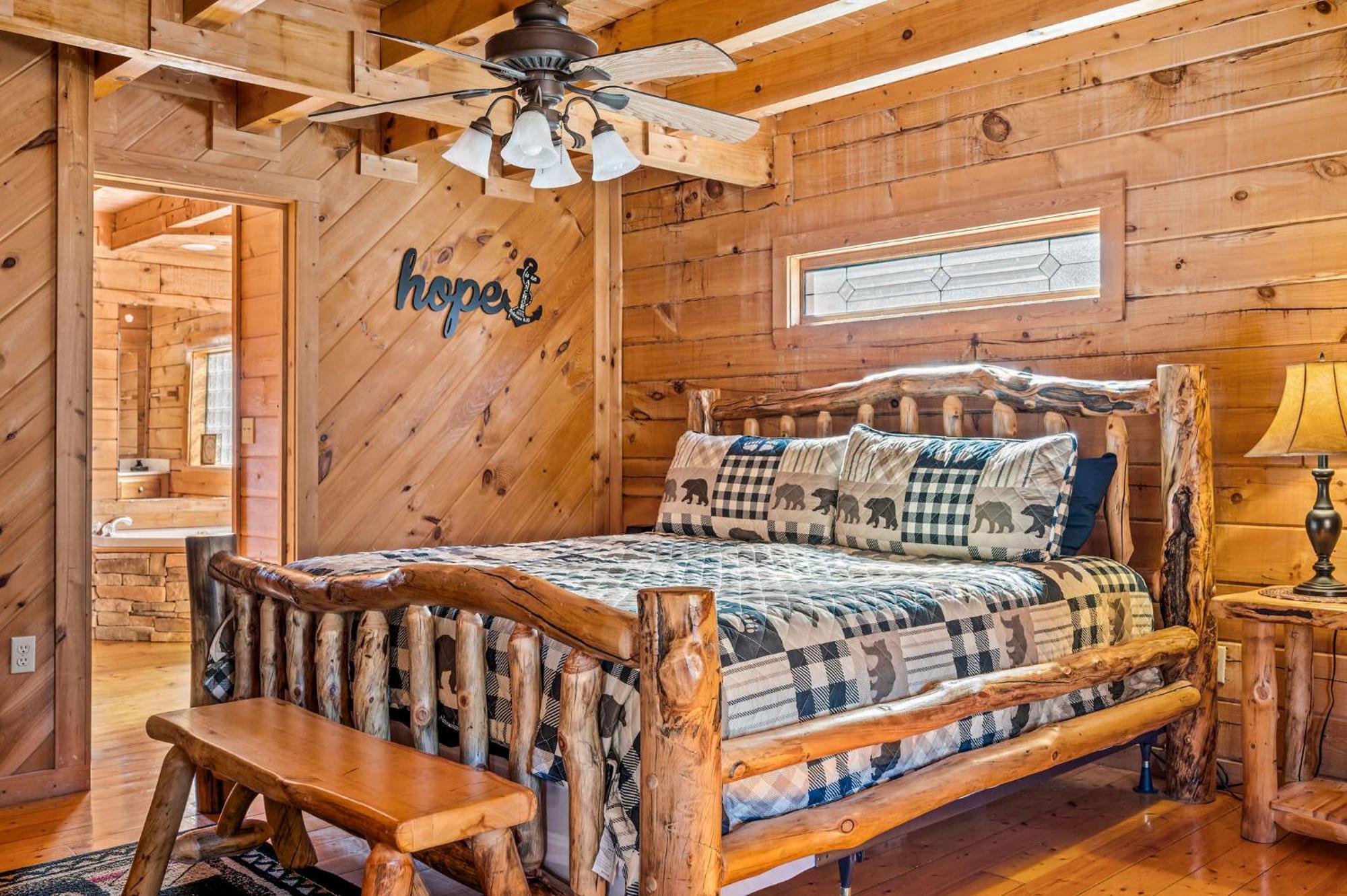 Bearfoot Pines - True Log Cabin - Wi-Fi, Hot Tub, Fishing, Deck With Views! - Mins To Pf Sevierville Extérieur photo