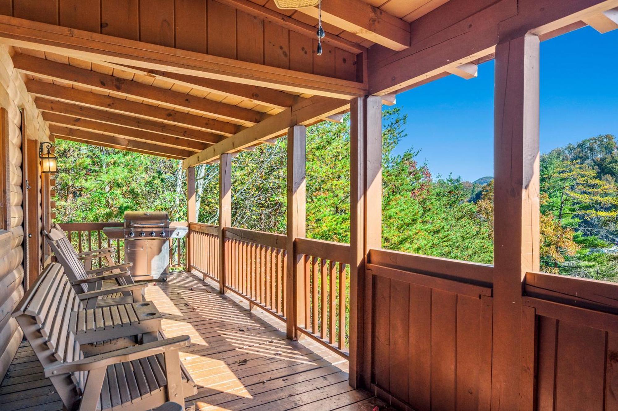Bearfoot Pines - True Log Cabin - Wi-Fi, Hot Tub, Fishing, Deck With Views! - Mins To Pf Sevierville Extérieur photo