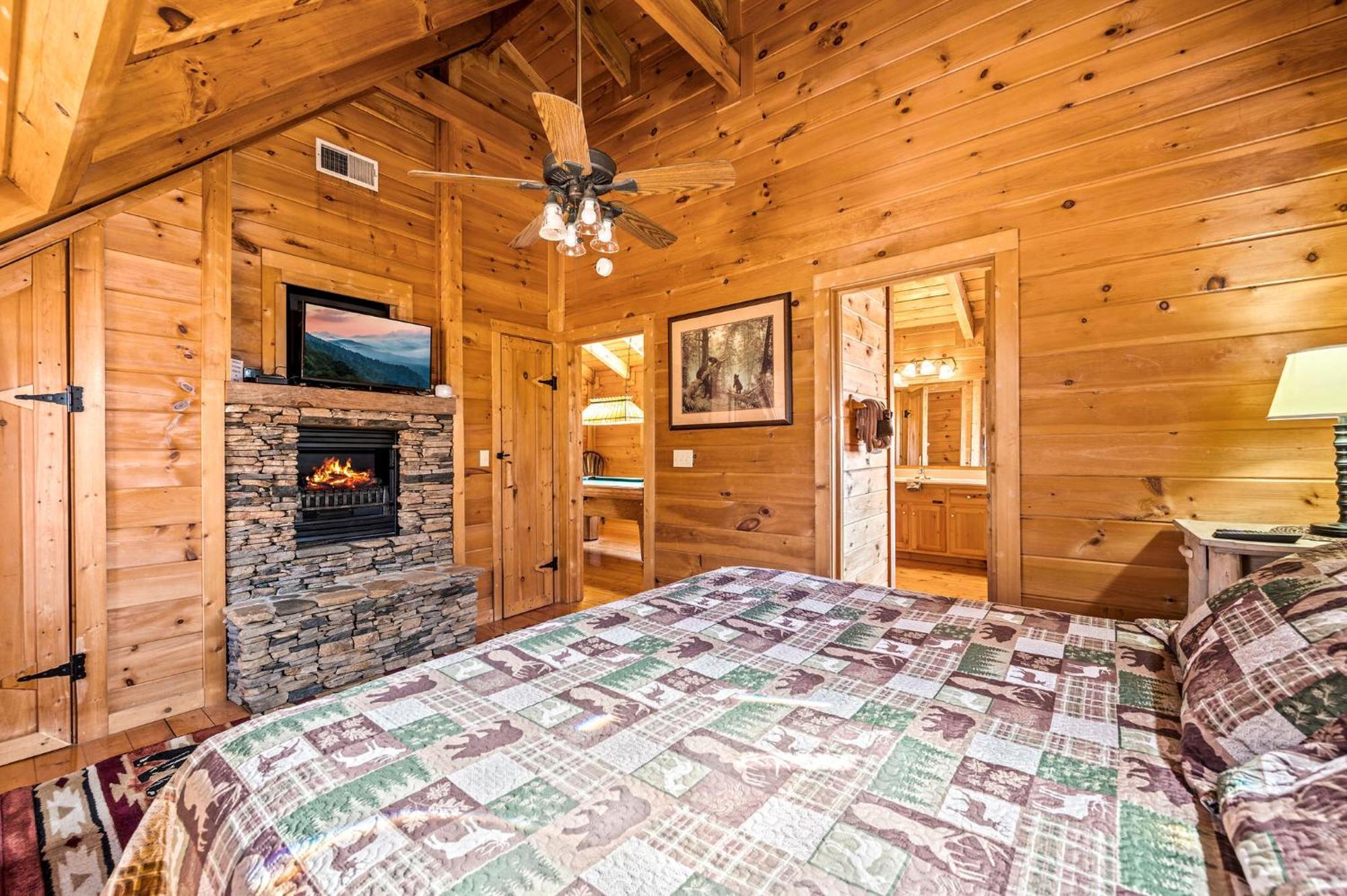Bearfoot Pines - True Log Cabin - Wi-Fi, Hot Tub, Fishing, Deck With Views! - Mins To Pf Sevierville Extérieur photo